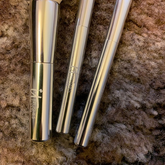It Cosmetics Your Beautiful Basics 3-Piece Makeup Brushes Travel Set - Picture 6 of 6